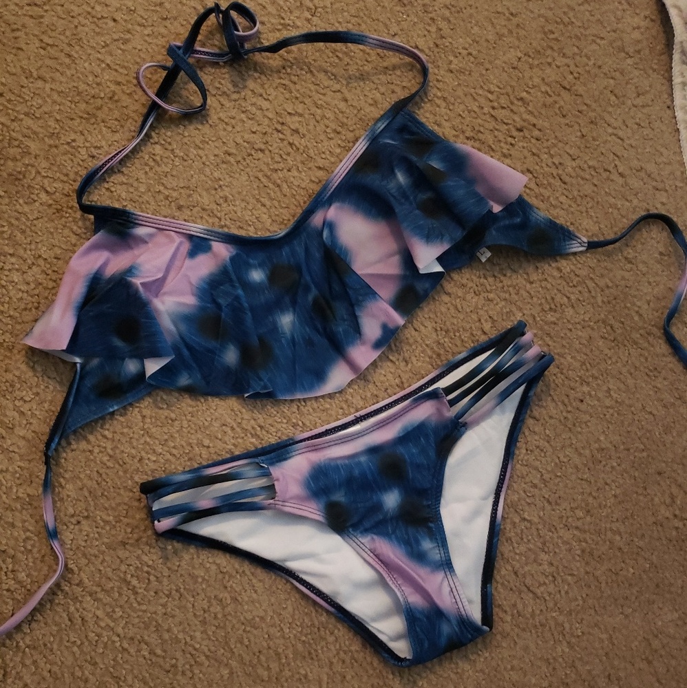 Ruffle Top Bikini - Picture 2 of 6